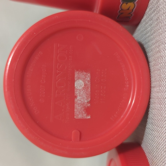 Crayola Pink Crayon Insulated Thermos Container 11.5 OZ - Picture 3 of 3